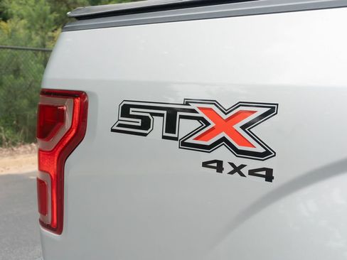 Used 2019 Ford F150 XL w/ Equipment Group 101A Mid AWD/4WD image 13