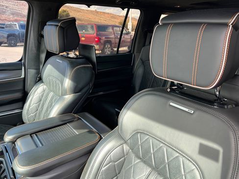 Used 2023 Jeep Grand Wagoneer Series III w/ Rear Seat Video Group 1 image 17