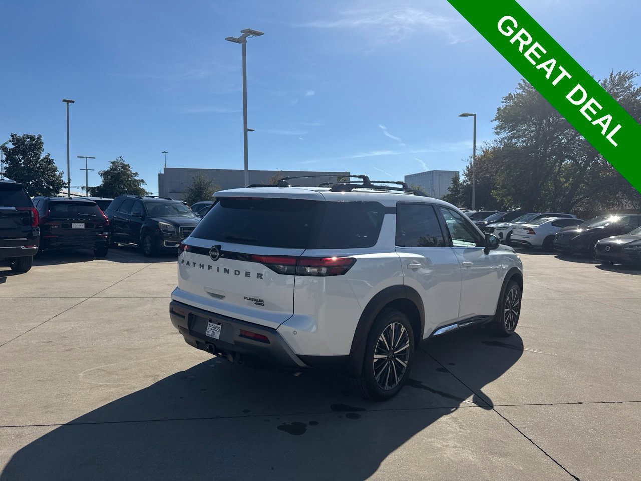Used 2026 Nissan Pathfinder Platinum w/ Accent Package AWD/4WD image 14