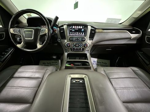 Used 2018 GMC Yukon Denali w/ Open Road Package AWD/4WD image 18