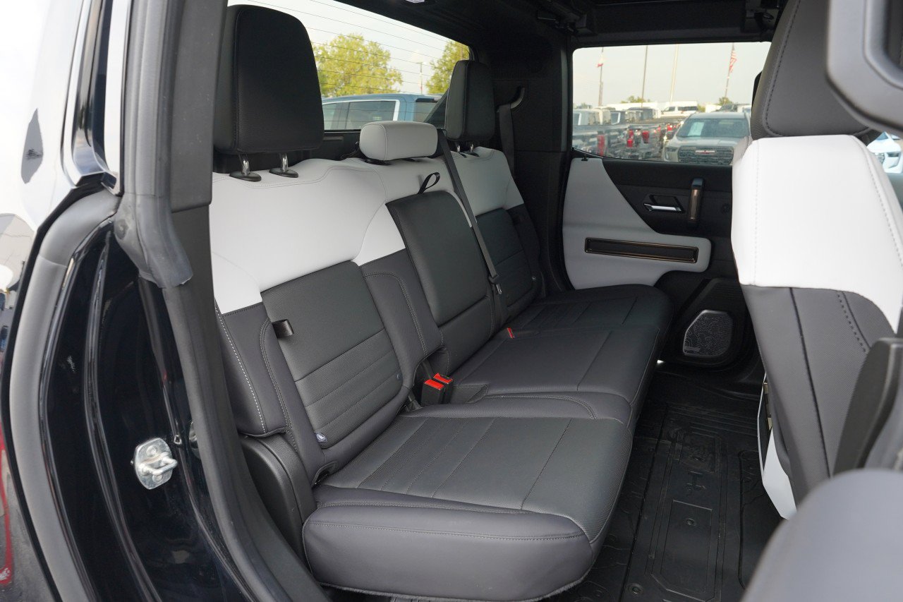 Used 2024 GMC Hummer EV 2X AWD/4WD image 23