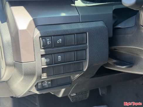 New 2026 Toyota Tacoma SR5 AWD/4WD image 17