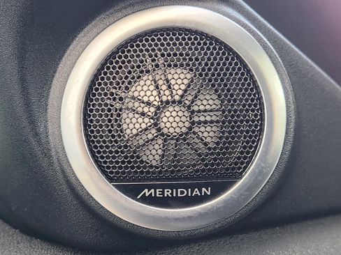 Certified 2025 Land Rover Range Rover Evoque S image 23