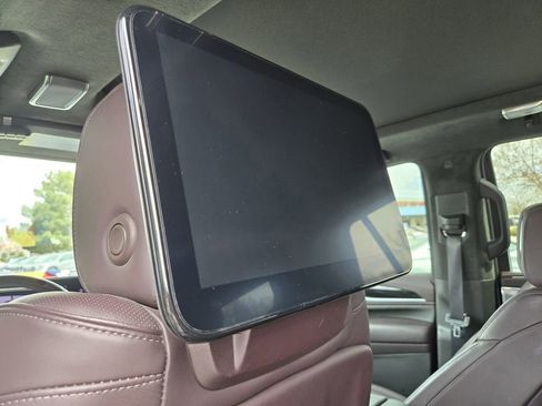 Certified 2023 Cadillac Escalade Sport Platinum w/ Heavy-Duty Trailer Package image 21