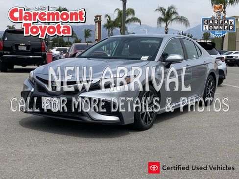 Used 2024 Toyota Camry SE image 1