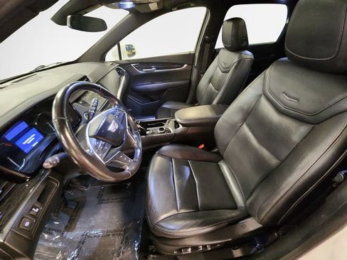 Certified 2020 Cadillac XT5 Premium Luxury AWD/4WD image 13