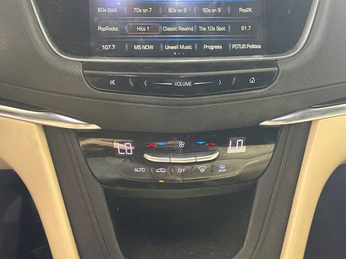 Used 2018 Cadillac XT5 FWD image 6