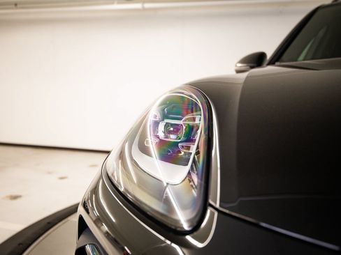Certified 2023 Porsche Cayenne Platinum Edition AWD/4WD image 13