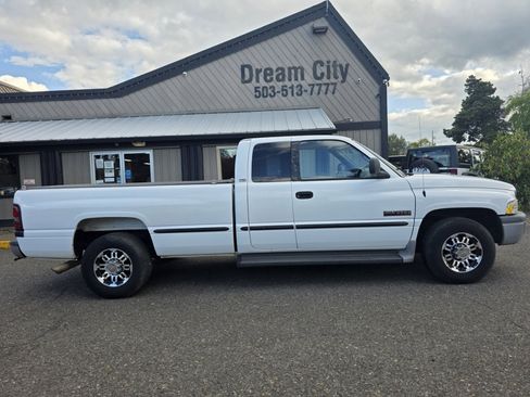 Used 1999 Dodge Ram 2500 Truck 2WD Quad Cab image 3