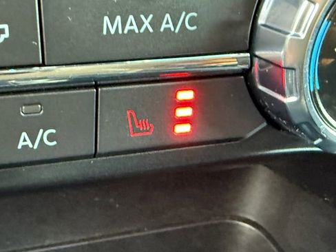 Used 2022 Ford F150 XLT w/ Equipment Group 302A High image 12