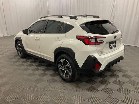 Used 2025 Subaru Crosstrek 2.0i Premium image 5