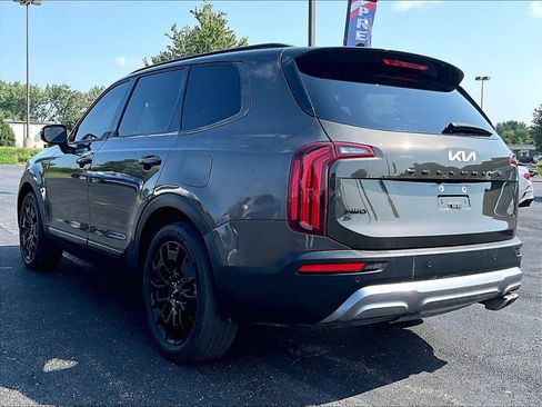 Used 2022 Kia Telluride SX w/ SX Prestige Package AWD/4WD image 3