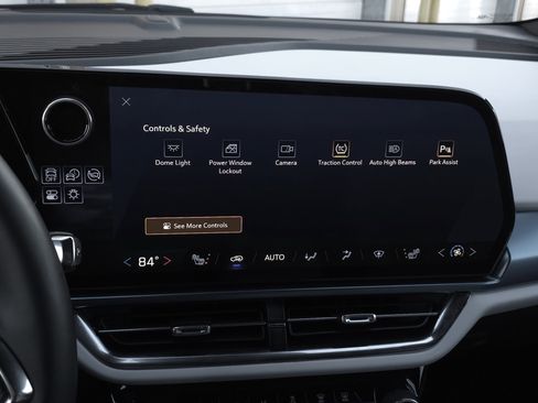 Used 2025 Chevrolet Equinox EV LT image 17