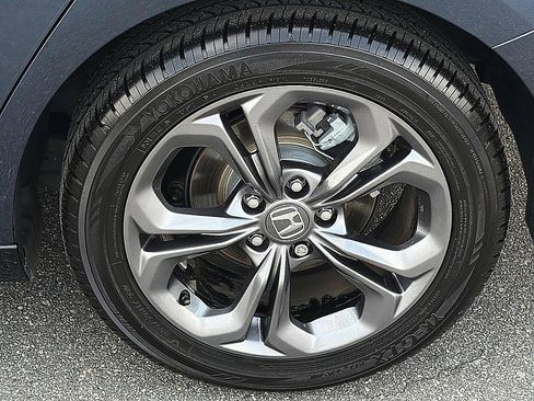 Used 2024 Honda Accord EX-L image 6