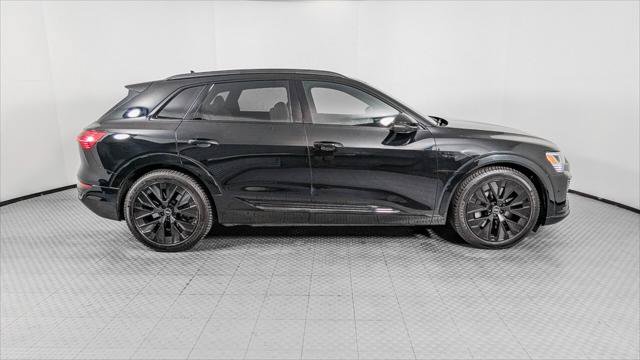 Used 2024 Audi Q8 e-tron Prestige w/ Prestige Package AWD/4WD image 8