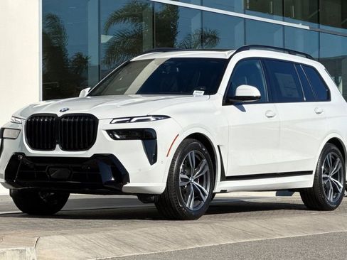 New 2026 BMW X7 xDrive40i w/ M Sport Package image 7