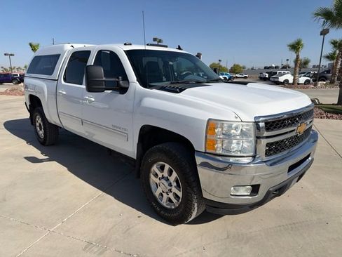 Used 2014 Chevrolet Silverado 2500 LTZ w/ LTZ Plus Package AWD/4WD image 2