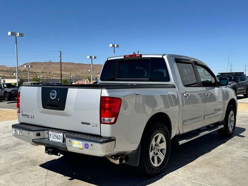 Used 2011 Nissan Titan SV RWD image 6