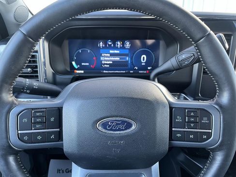 Used 2024 Ford F250 Lariat image 11