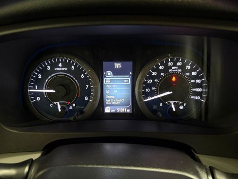 Used 2019 Toyota Sienna LE FWD image 30