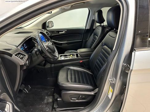 Used 2022 Ford Edge SEL w/ Convenience Package image 4