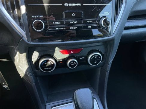 Used 2022 Subaru Crosstrek 2.0i AWD/4WD image 18