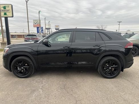 New 2026 Volkswagen Atlas Cross Sport SEL R-Line AWD/4WD image 4