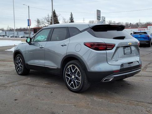 Used 2023 Chevrolet Blazer Premier w/ Driver Confidence II Package image 3