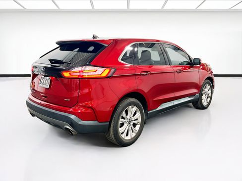 Used 2023 Ford Edge Titanium image 4
