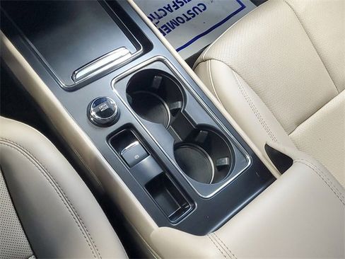 Certified 2023 Lincoln Corsair AWD w/ Equipment Group 101A image 24