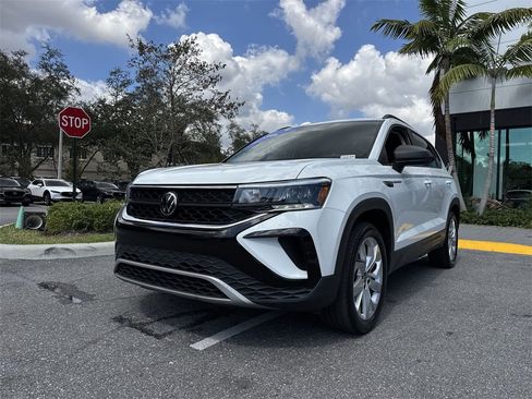 Used 2023 Volkswagen Taos S image 32