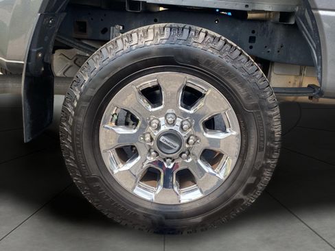 Used 2019 Ford F250 Lariat w/ Lariat Ultimate Package AWD/4WD image 7