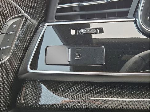 Used 2023 Audi SQ8 Premium Plus image 31