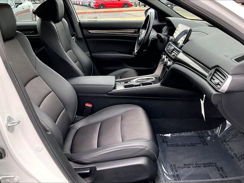 Used 2022 Honda Accord Sport image 8