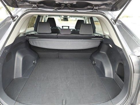 Used 2025 Toyota RAV4 XLE image 18