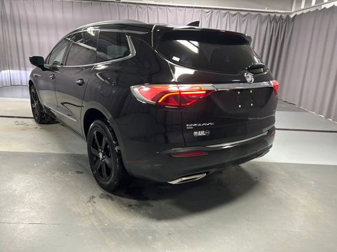 Used 2023 Buick Enclave Essence w/ Experience Buick Package image 5