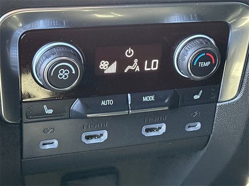 Certified 2024 Chevrolet Tahoe High Country w/ Advanced Technology Package image 13