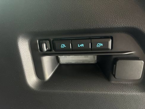 Used 2026 Ford Explorer ST w/ Sun And Sound Package AWD/4WD image 13