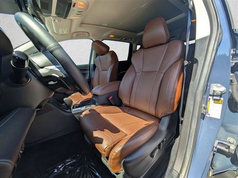 Used 2023 Subaru Ascent Touring AWD/4WD image 11