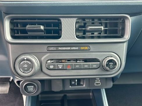 New 2026 Ford Maverick Lariat w/ Black Appearance Package AWD/4WD image 23