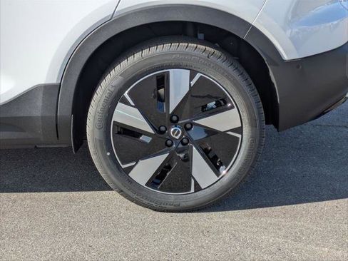 New 2026 Volvo EX40 Plus w/ Climate Package image 6