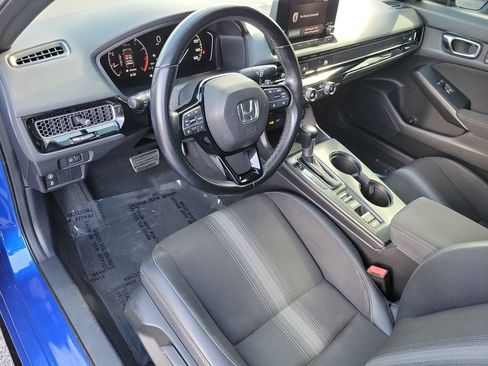 Used 2023 Honda Civic Sport image 28