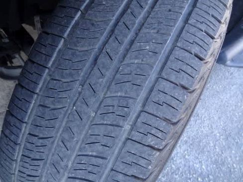 Used 2022 RAM 1500 Classic SLT image 31