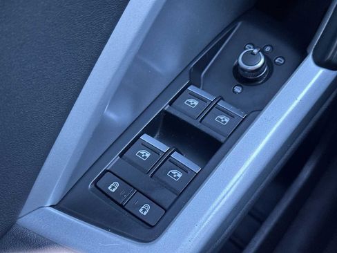 Used 2021 Audi Q3 2.0T Premium image 15