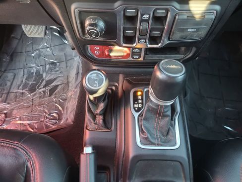 Used 2020 Jeep Gladiator Rubicon image 25