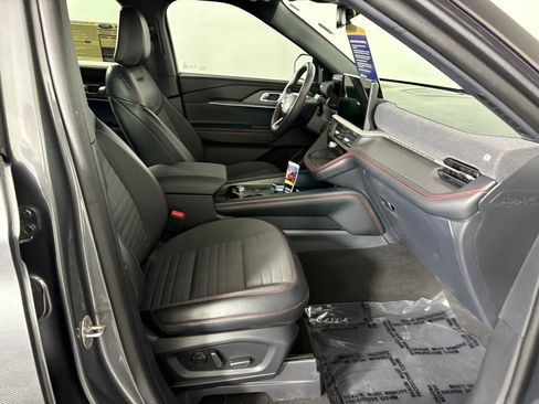 Certified 2025 Ford Explorer ST-Line w/ Premium Package image 40