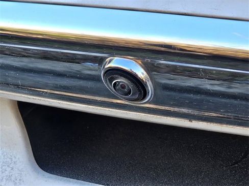 Used 2021 RAM 1500 Laramie image 18