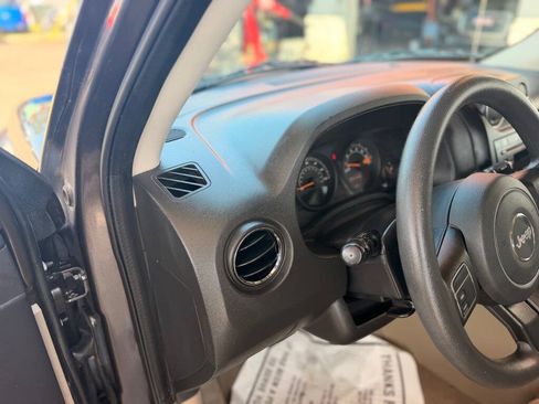 Used 2014 Jeep Patriot Sport w/ Power Value Group FWD image 14