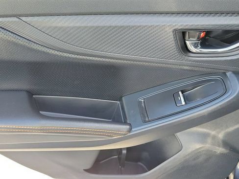 Used 2018 Subaru Crosstrek 2.0i Limited AWD/4WD image 12