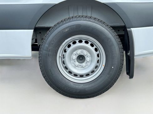 New 2025 Mercedes-Benz Sprinter 2500 image 25